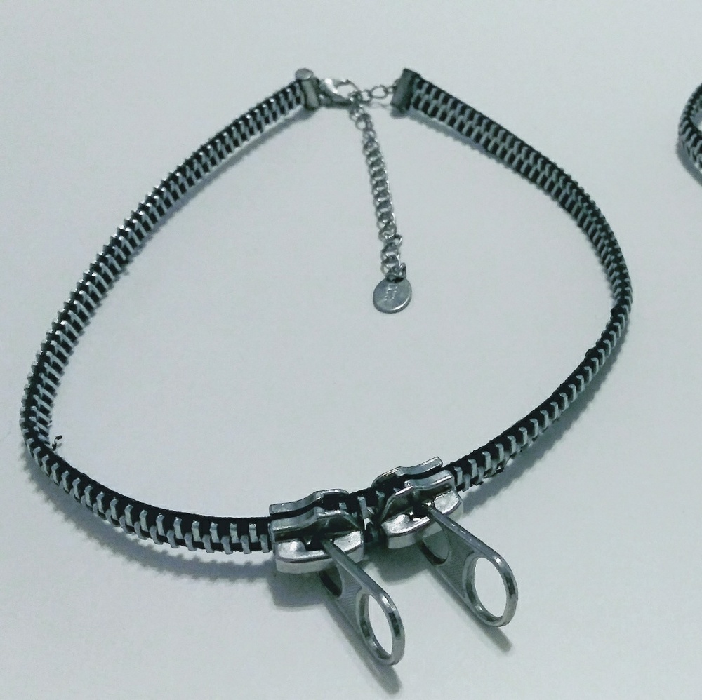 Claires necklace and bracelet